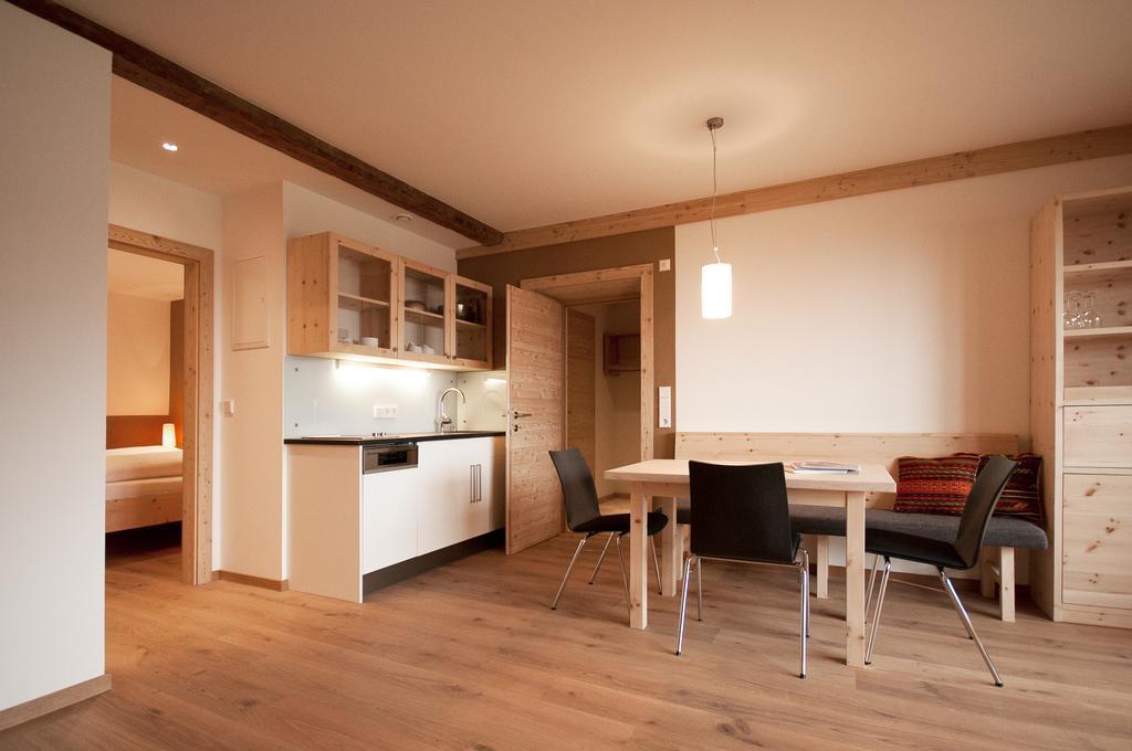 Der Weber - Haus Der Zukunft Apartment แฮร์มากอร์ ภายนอก รูปภาพ