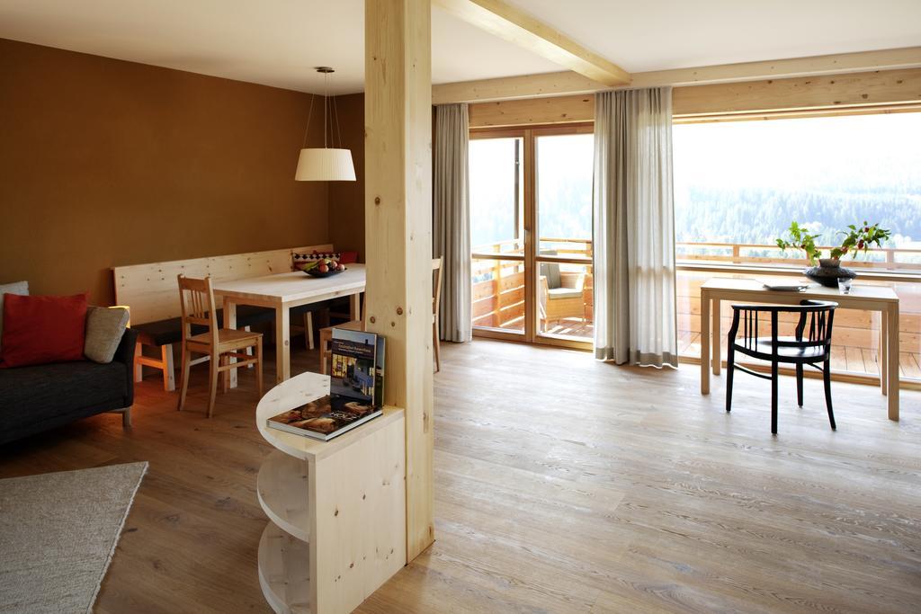 Der Weber - Haus Der Zukunft Apartment แฮร์มากอร์ ภายนอก รูปภาพ